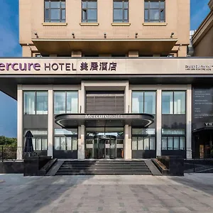 Mercure Hongqiao Central Hotel