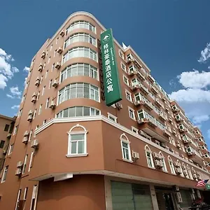 Greentree Hongqiao Airport Hotel